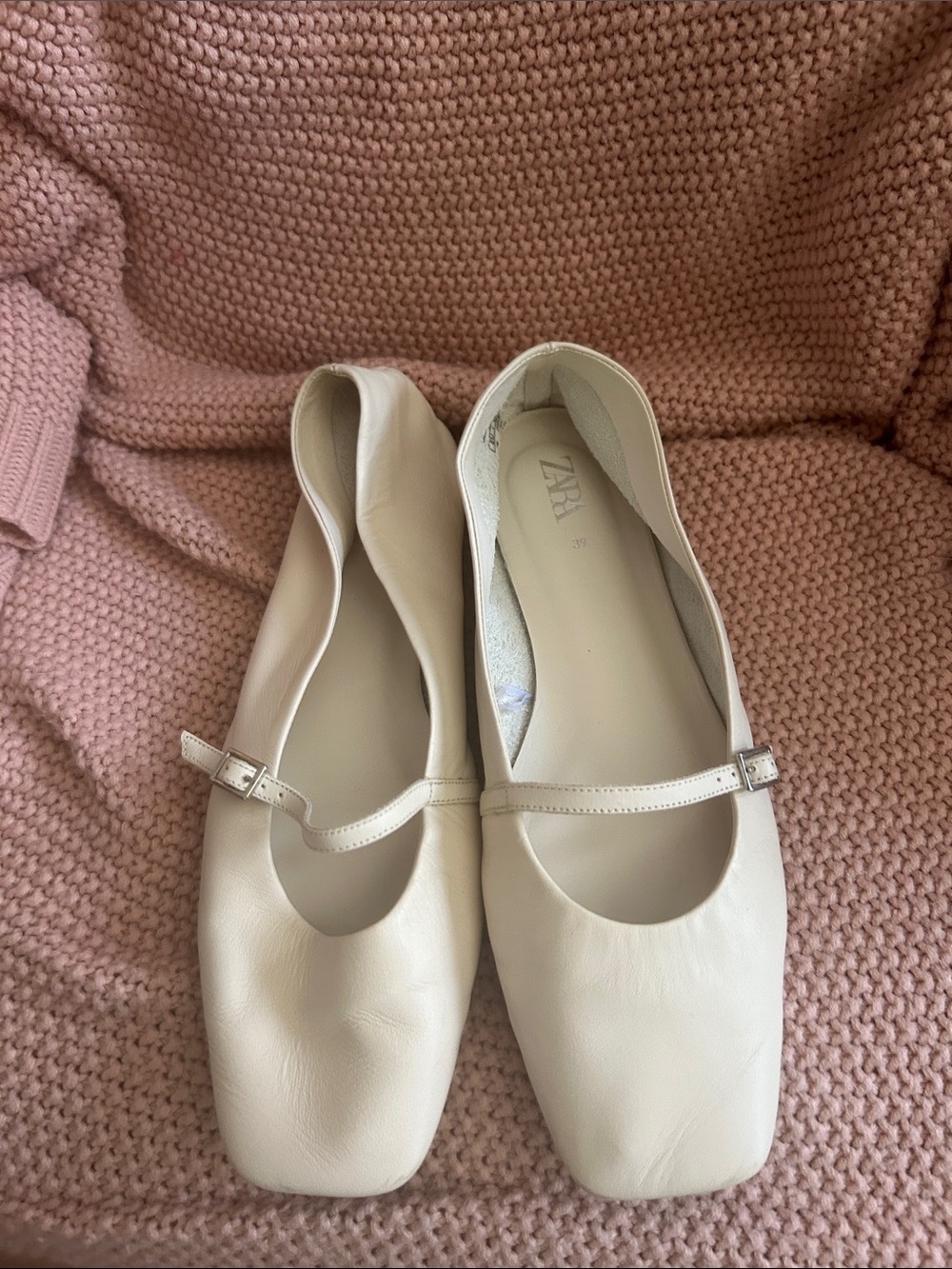 Zara Off-White Leather Mary Jane Flats